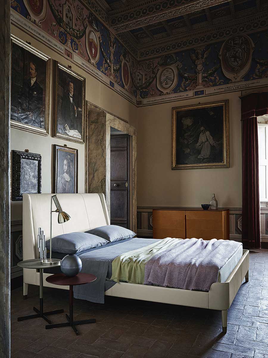 poltrona frau fidelio notte chest of drawers
