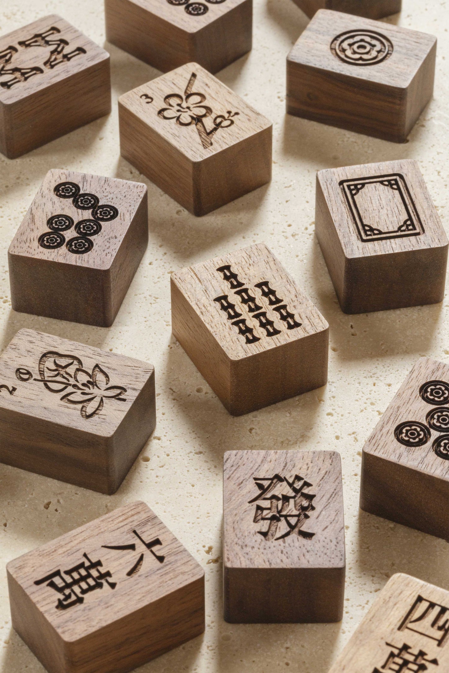 poltrona frau games mahjong
