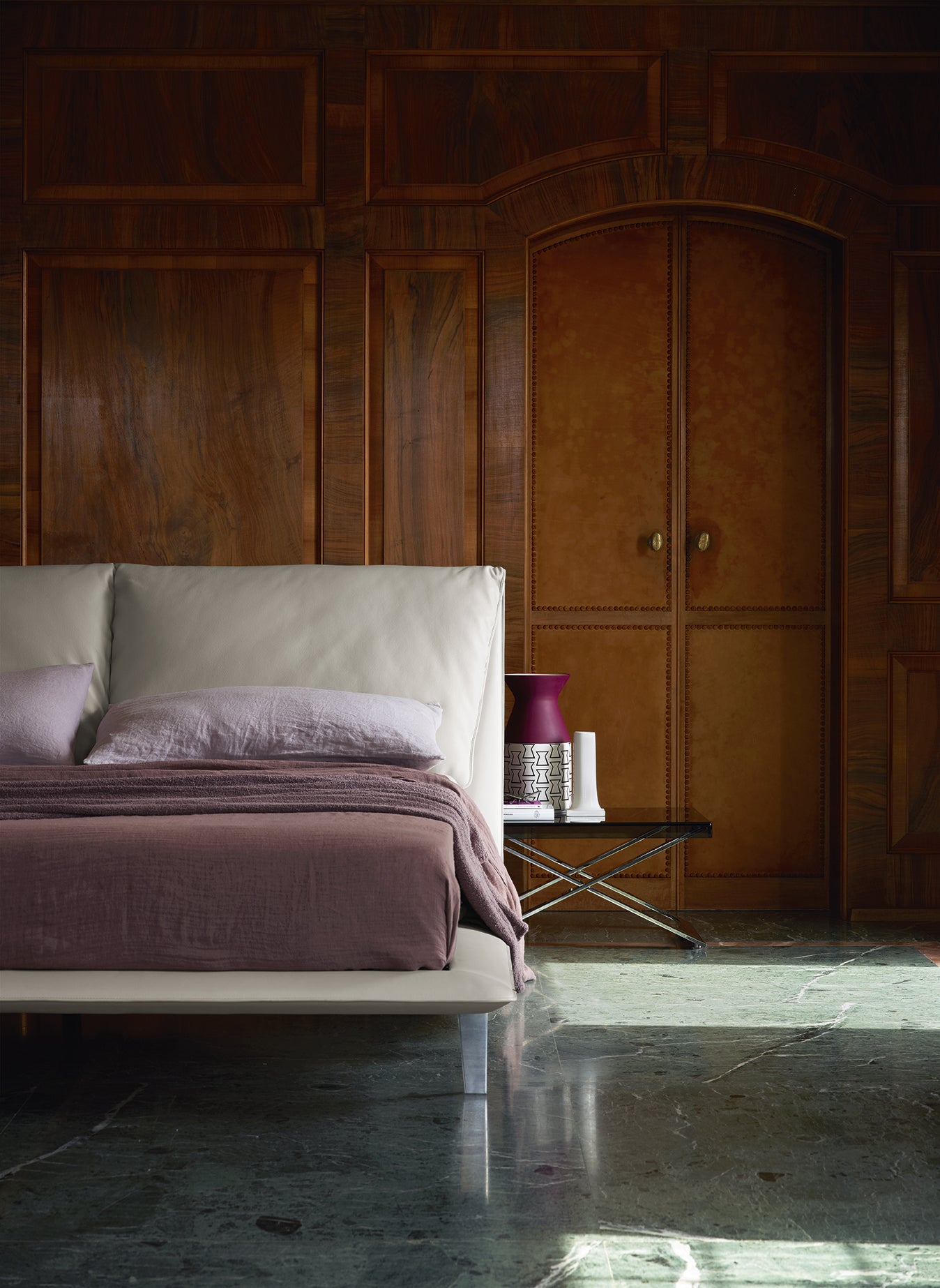 poltrona frau john john bed