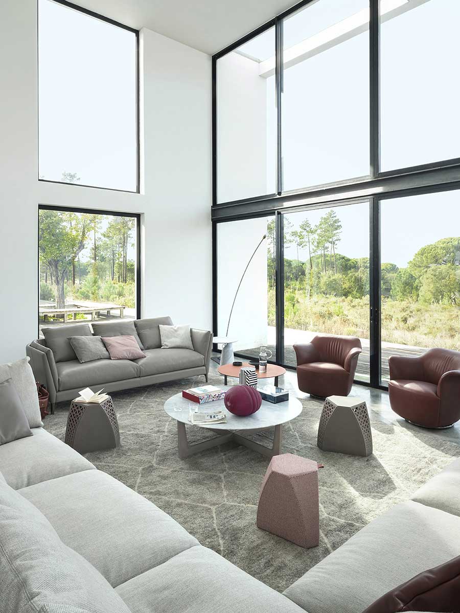 poltrona frau aida armchair