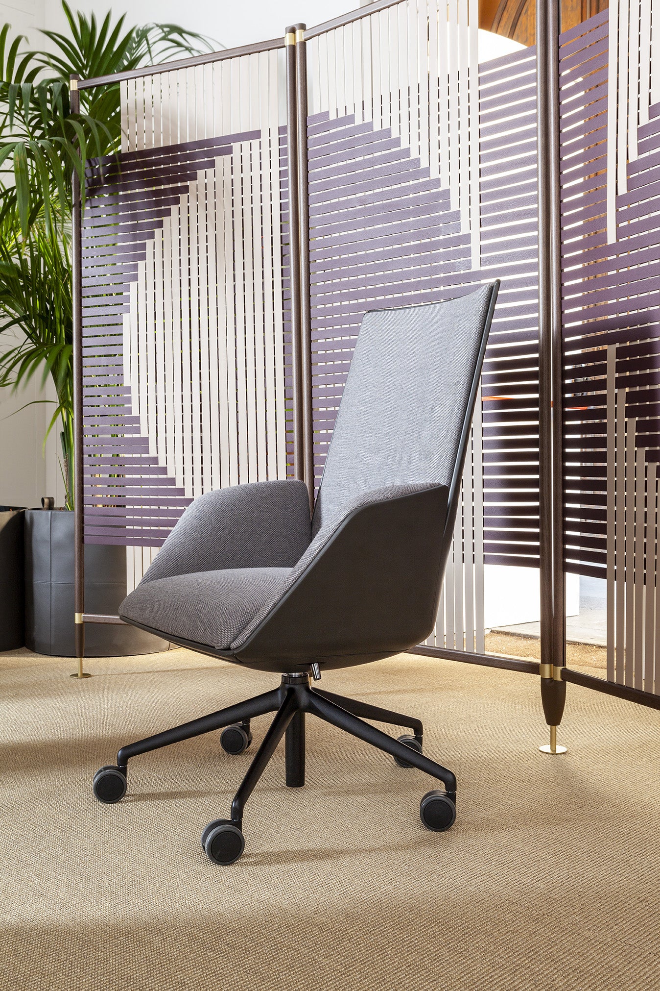 poltrona frau cercle office chair