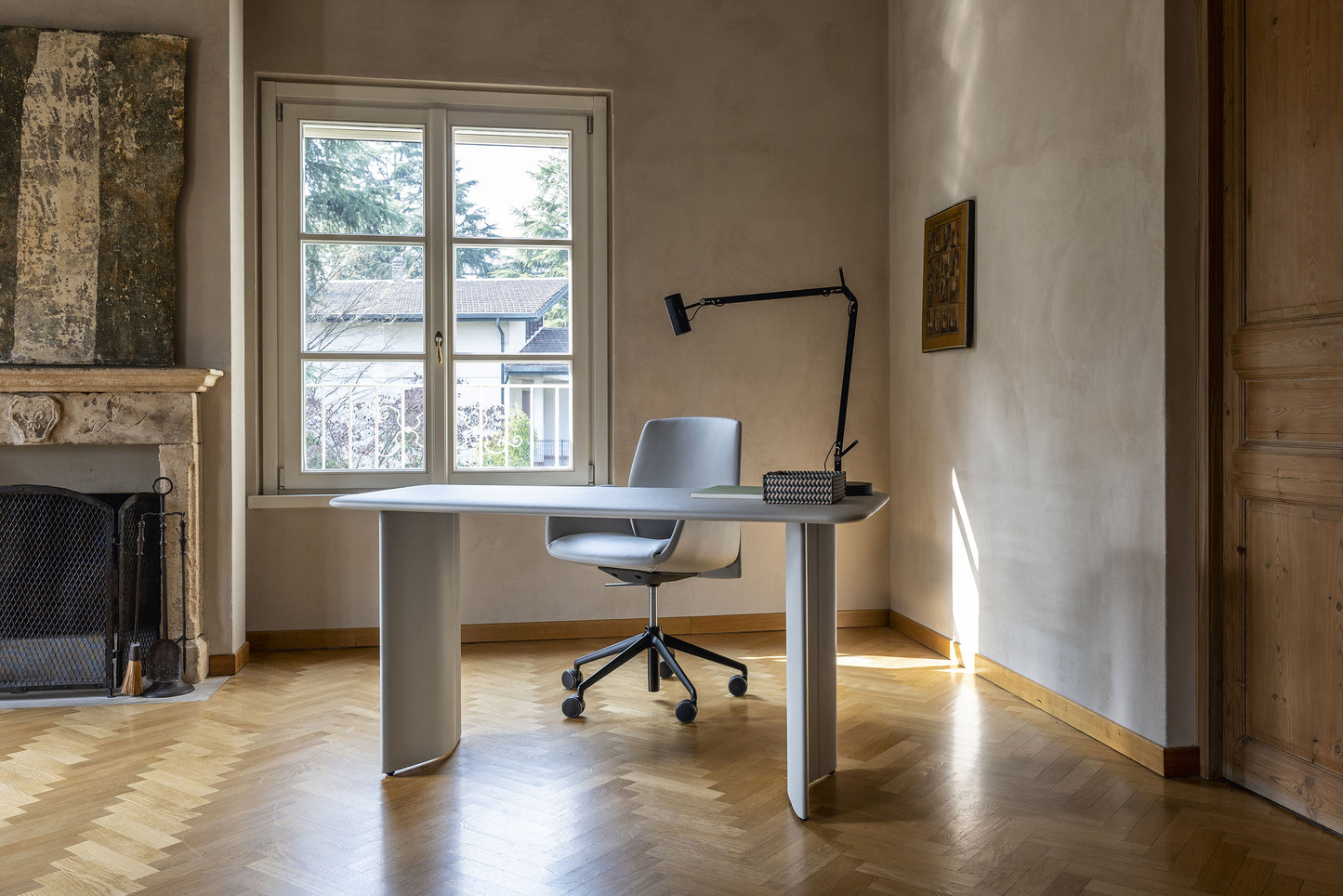 poltrona frau downtown conference 360 chair