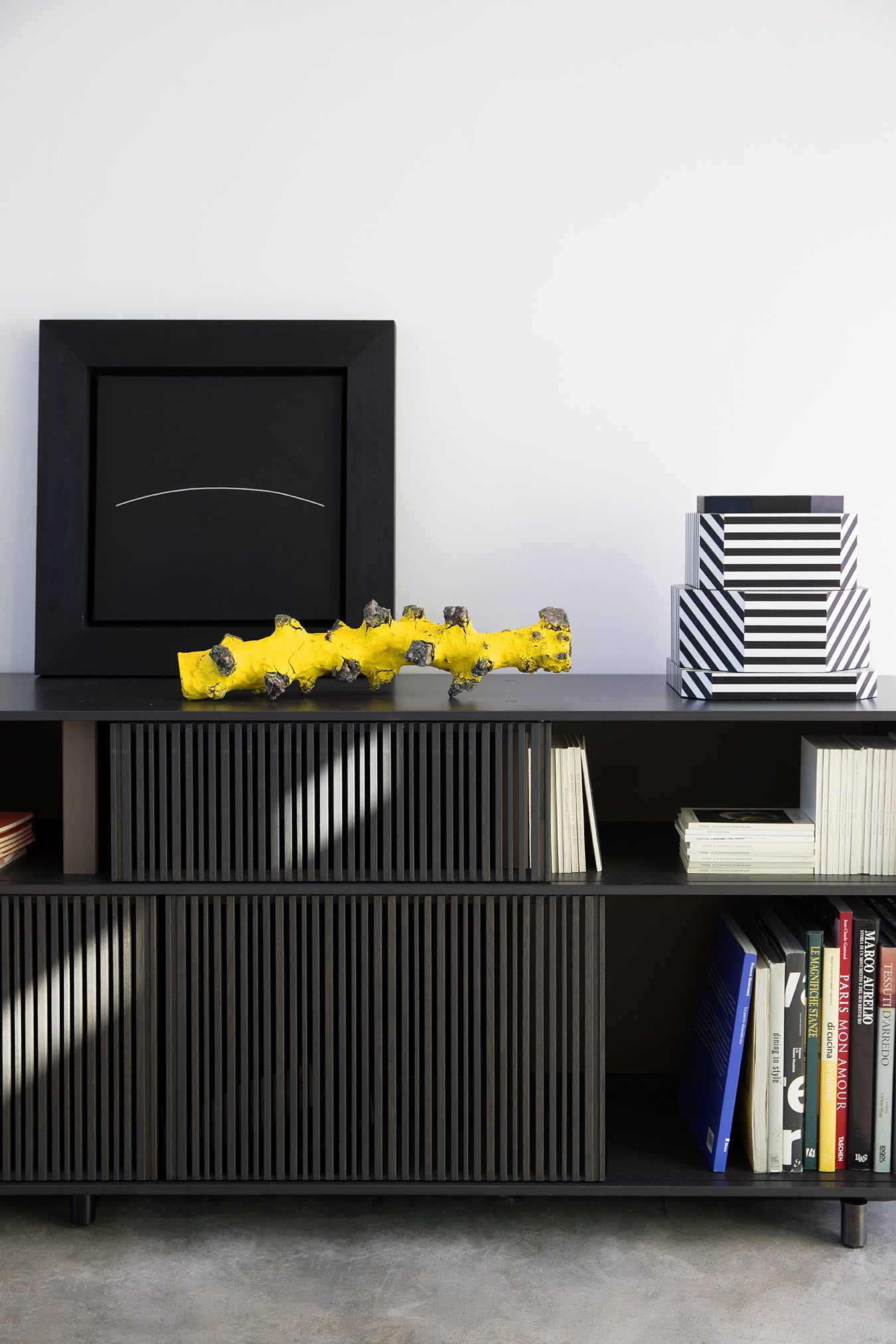 poltrona frau lloyd low cabinet