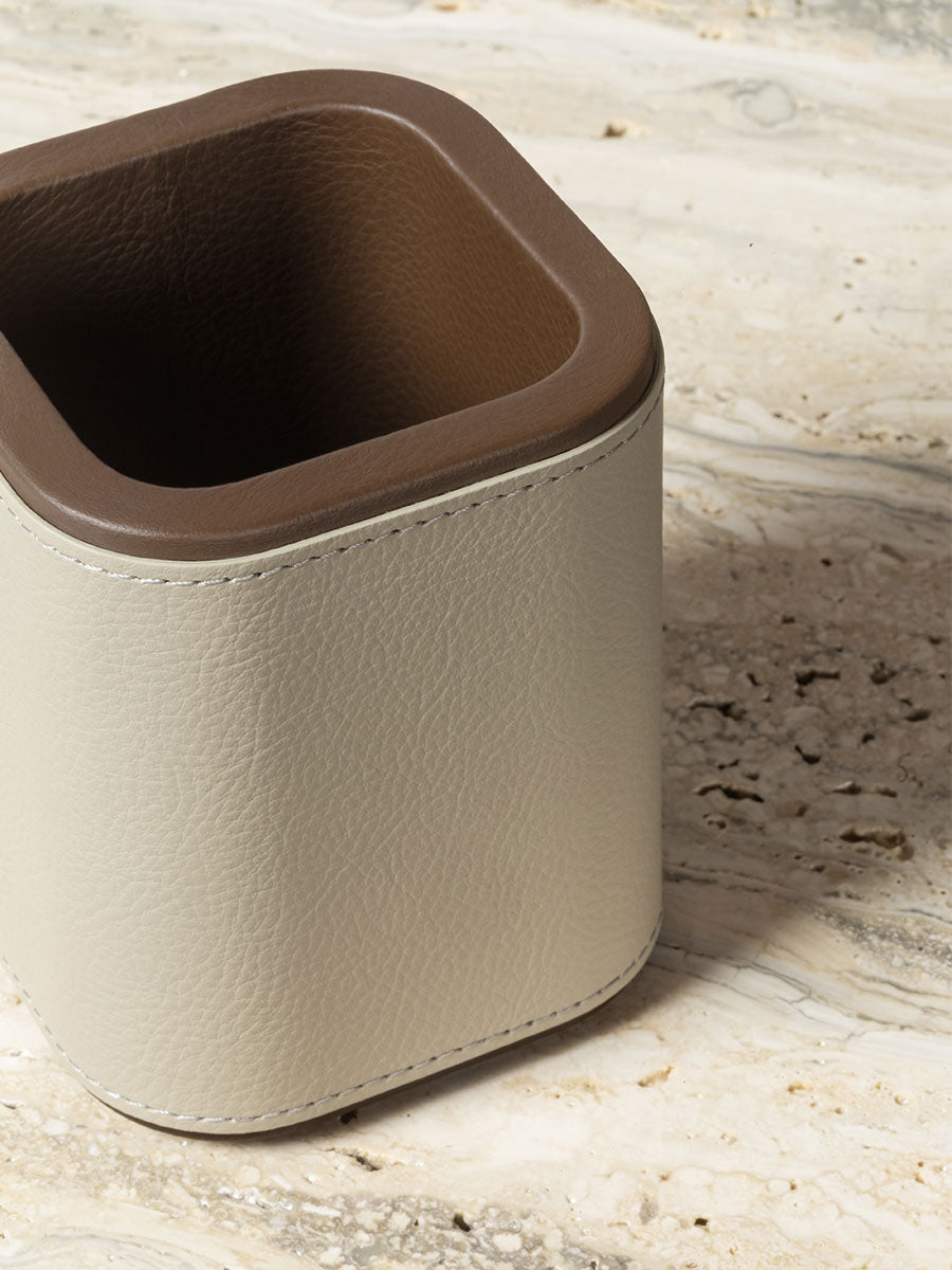 poltrona frau office pen holder