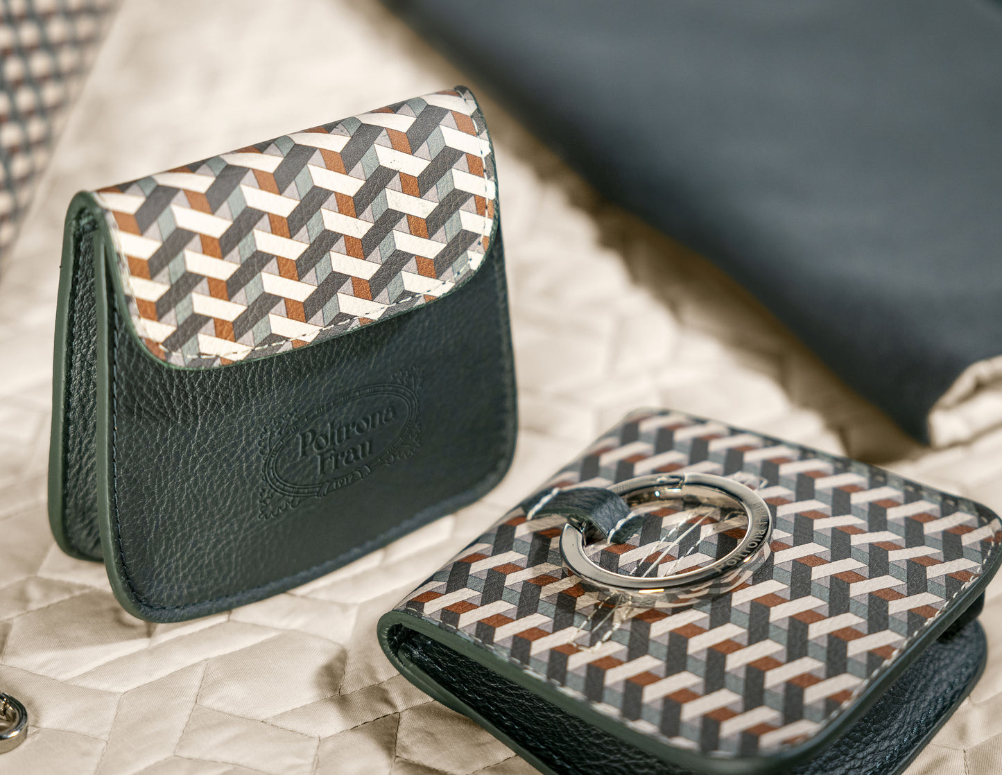 poltrona frau pet biscuit pocket