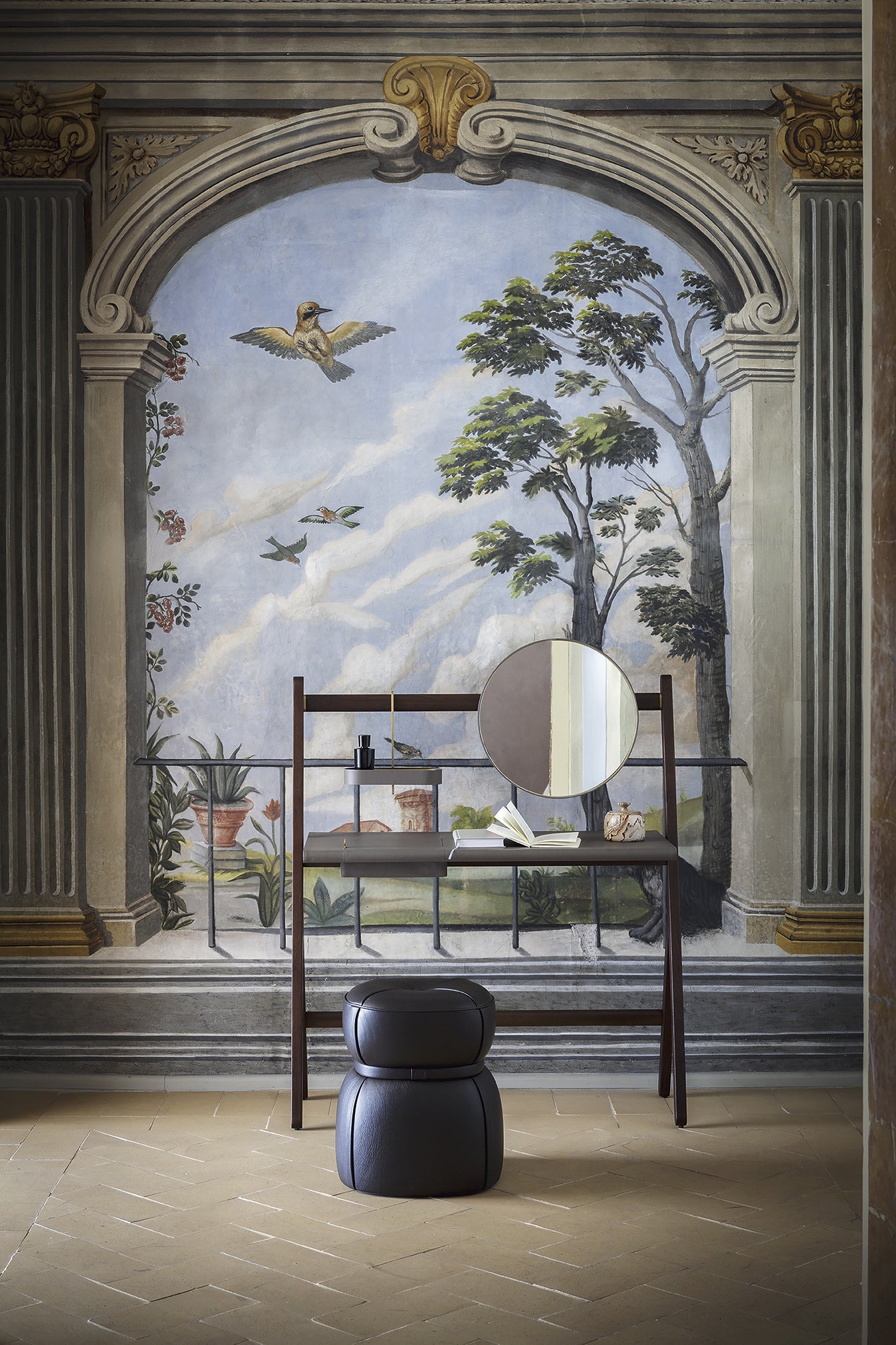 poltrona frau ren dressing table