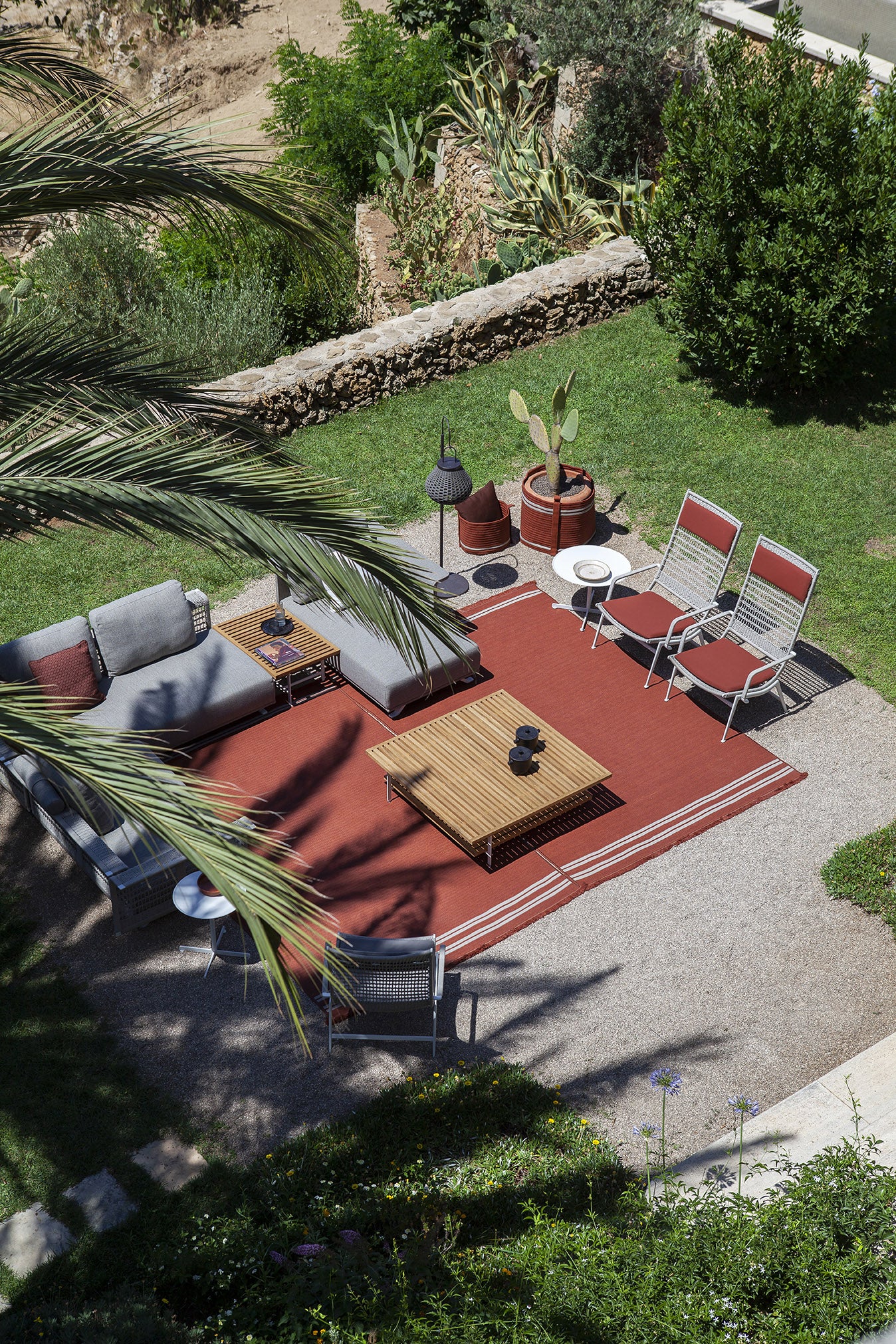 Solaria High Armchair