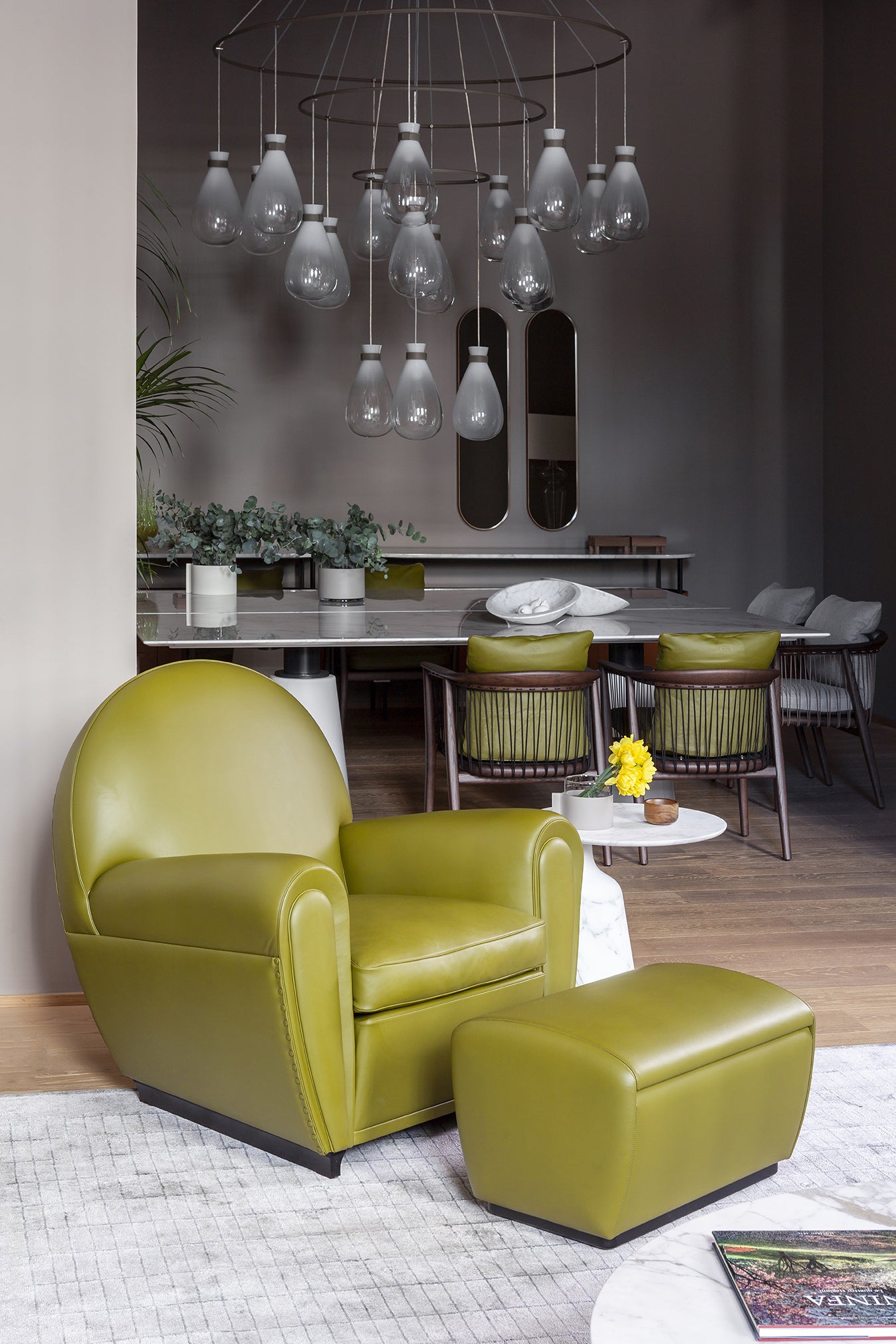 Vanity Fair XC Ottoman