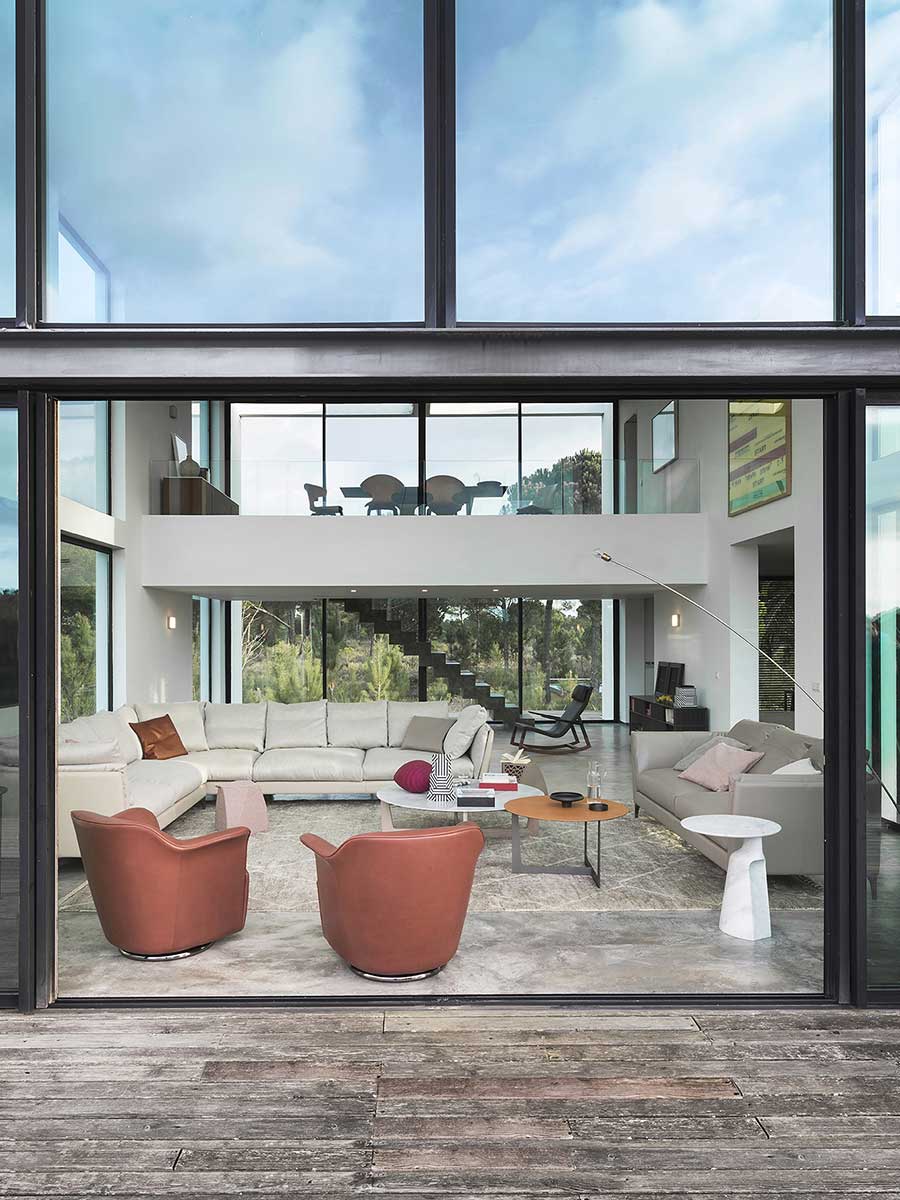 poltrona frau aida armchair