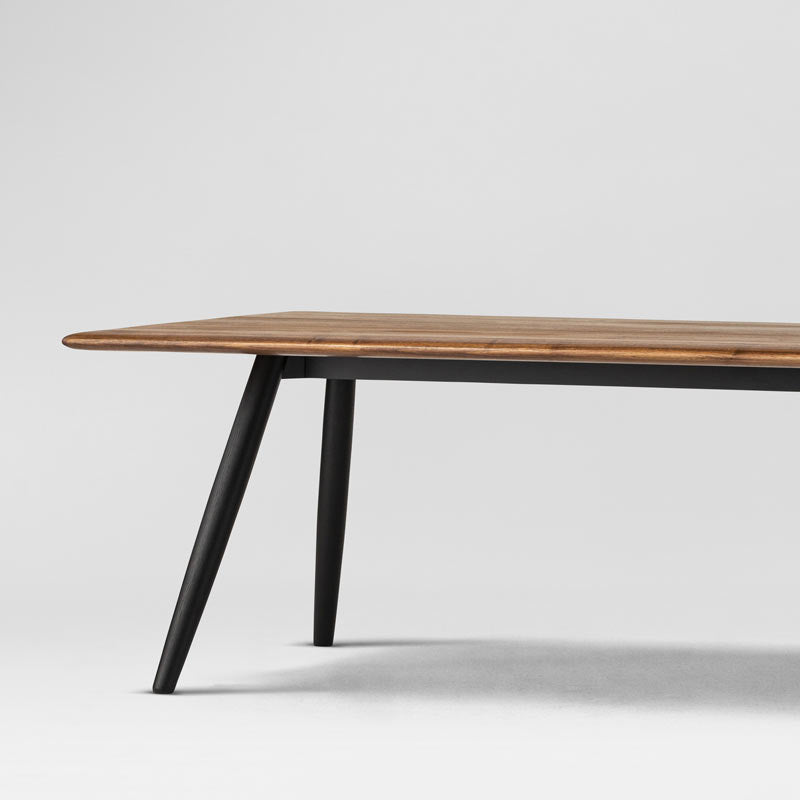 MO TABLE | Dining Table