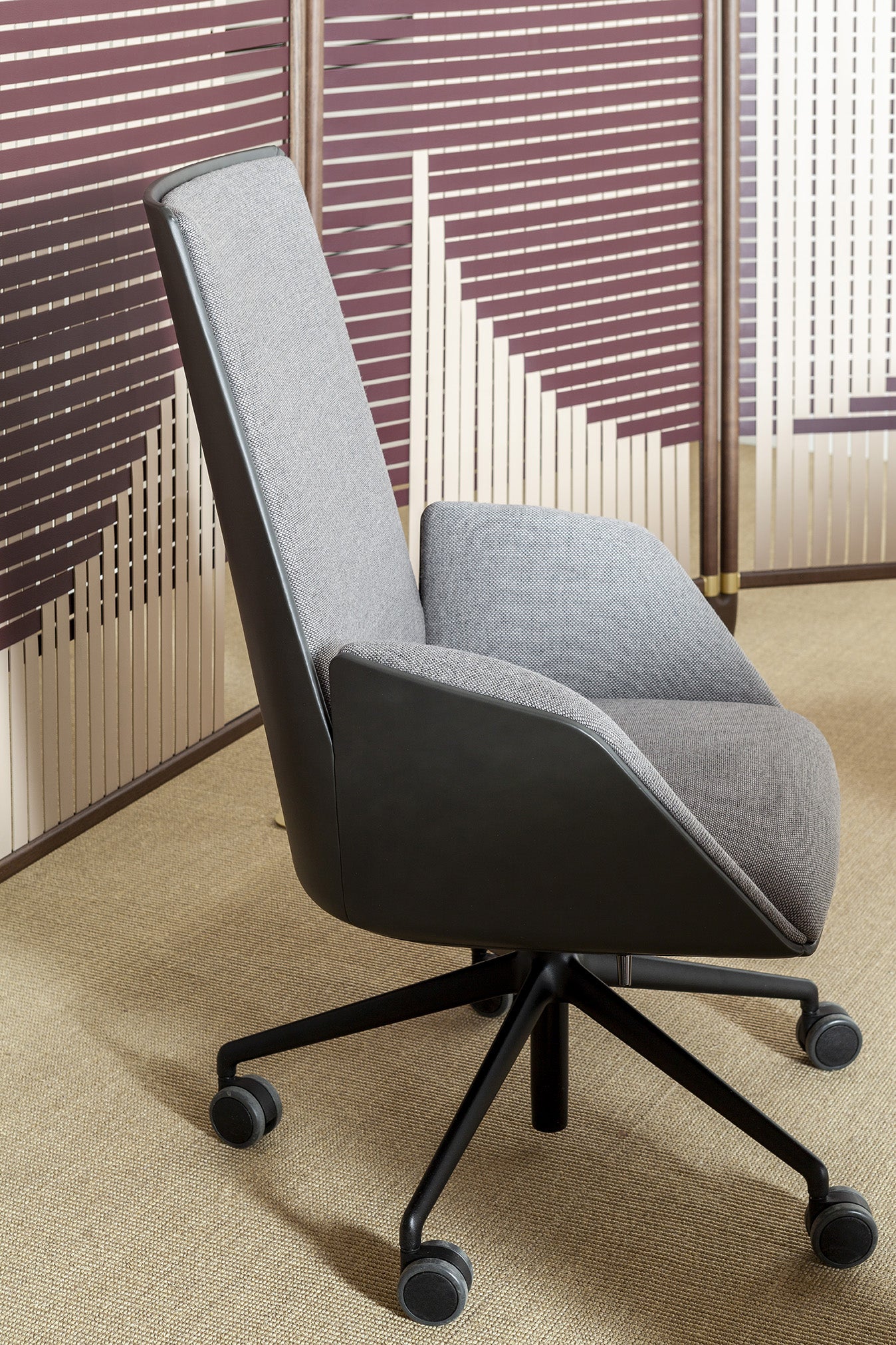 poltrona frau cercle office chair
