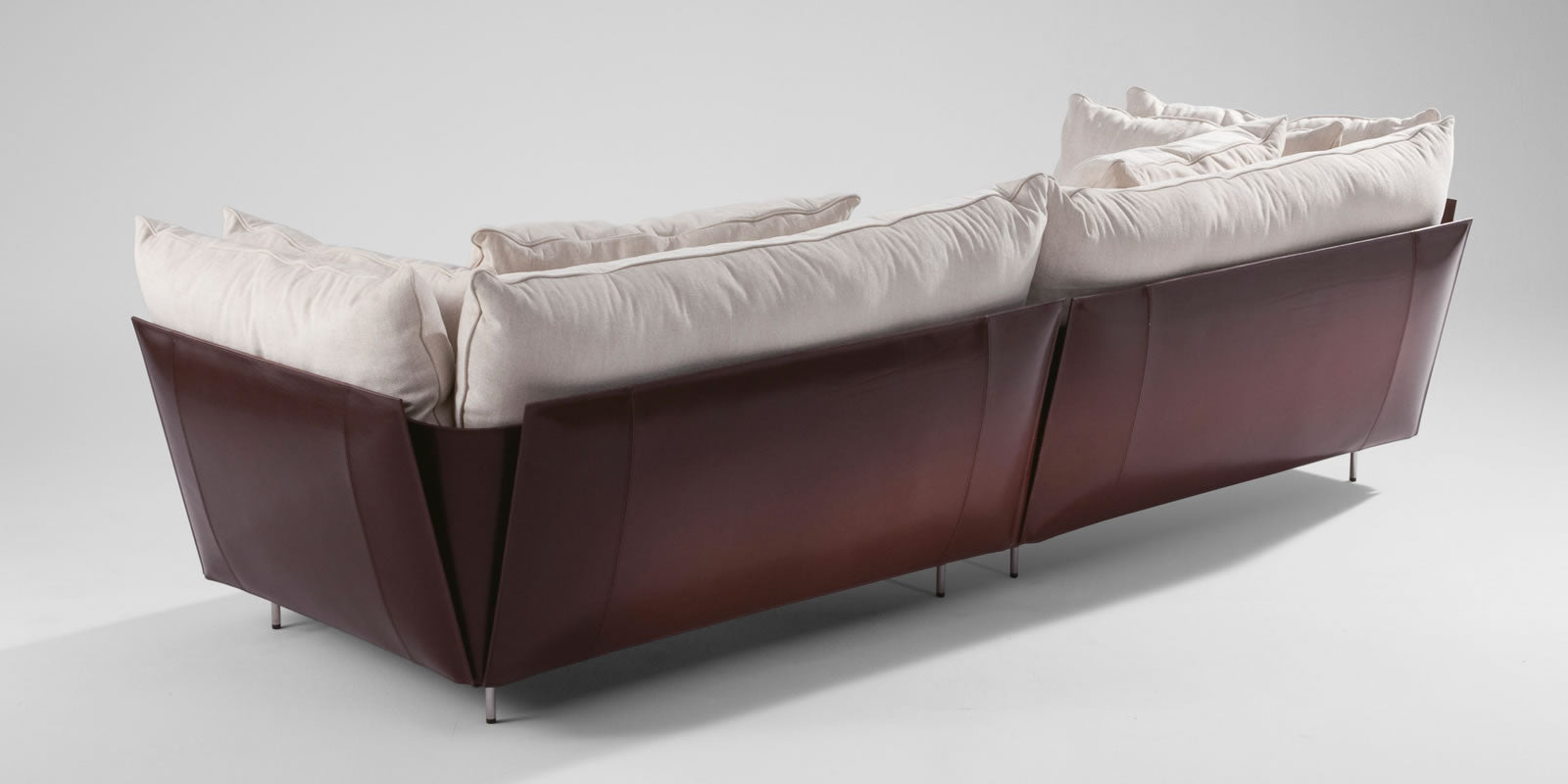 LIGHT FIELD | 3 seater sofa