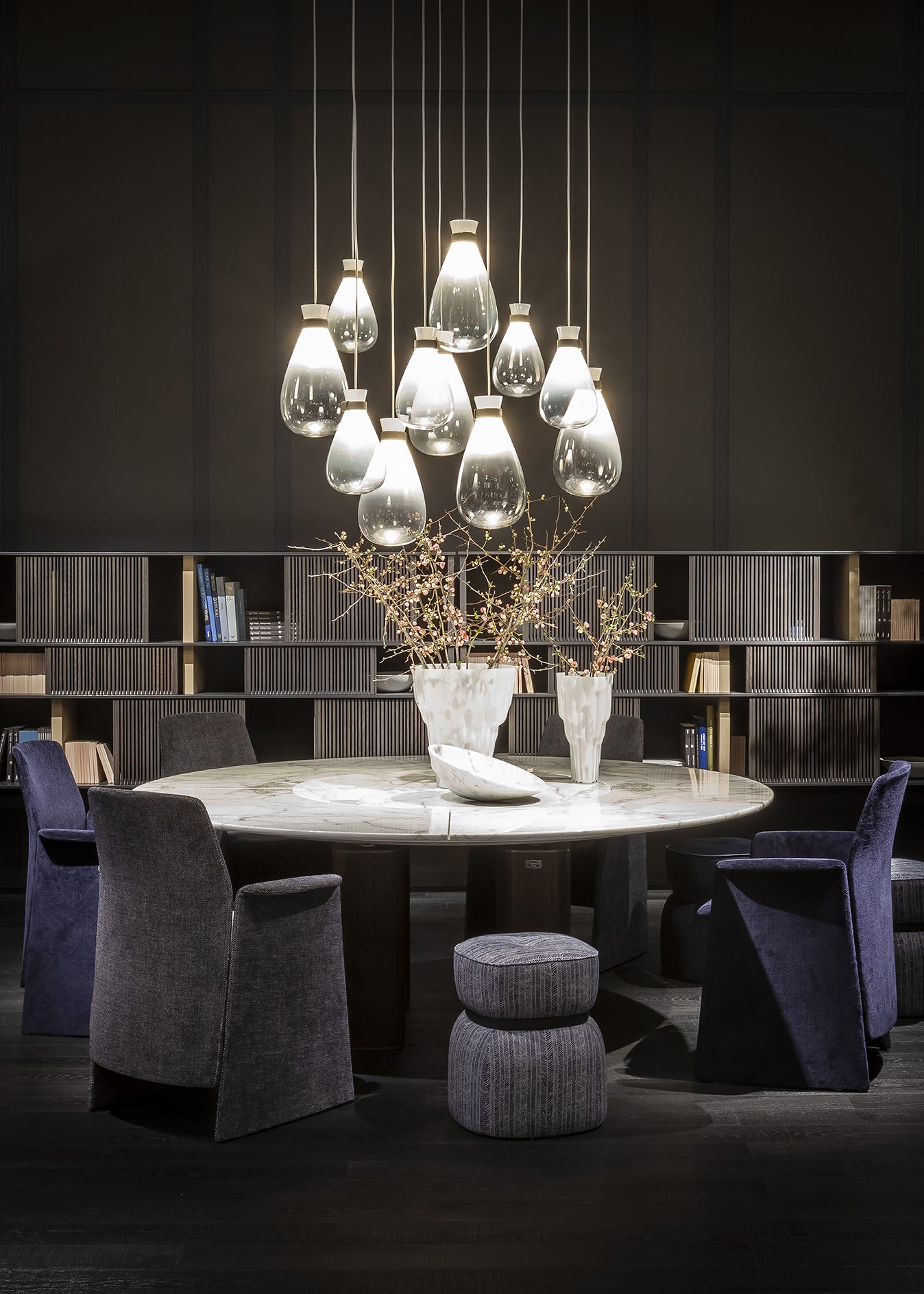 poltrona frau jane round table with lazy susan