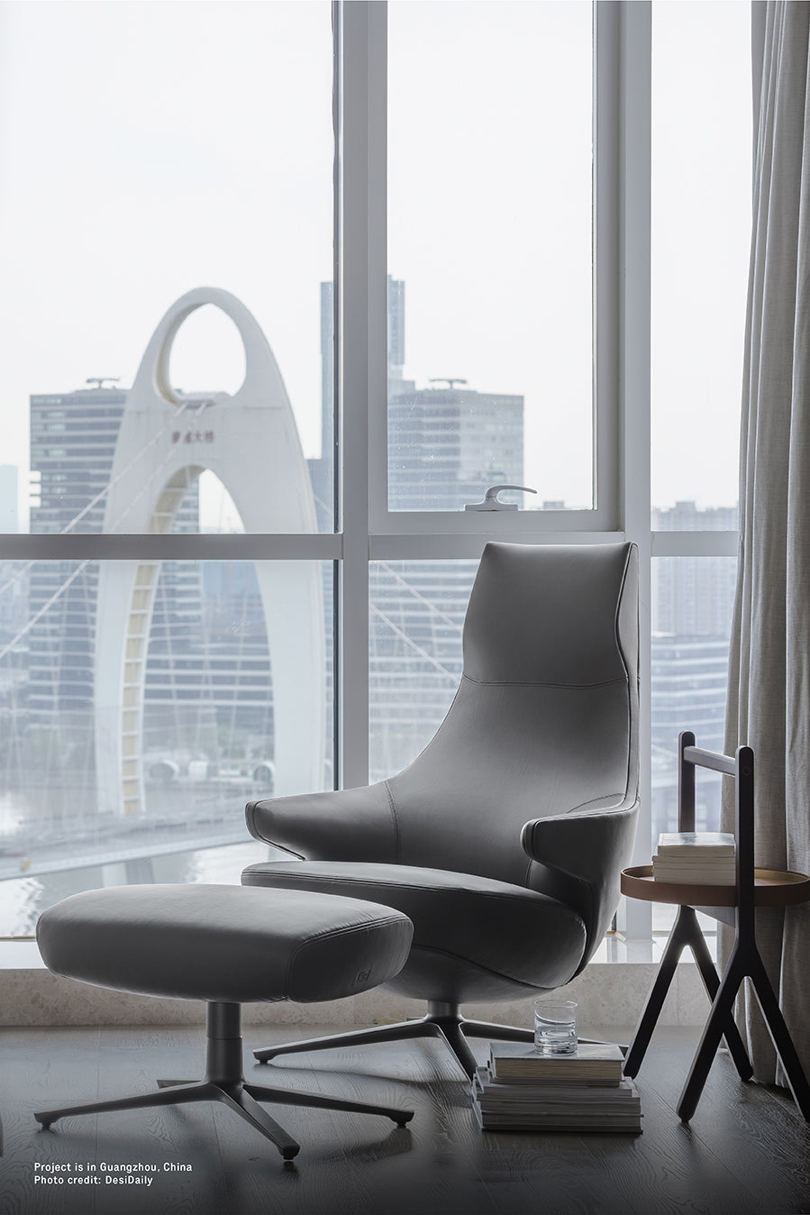 poltrona frau jay lounge armchair