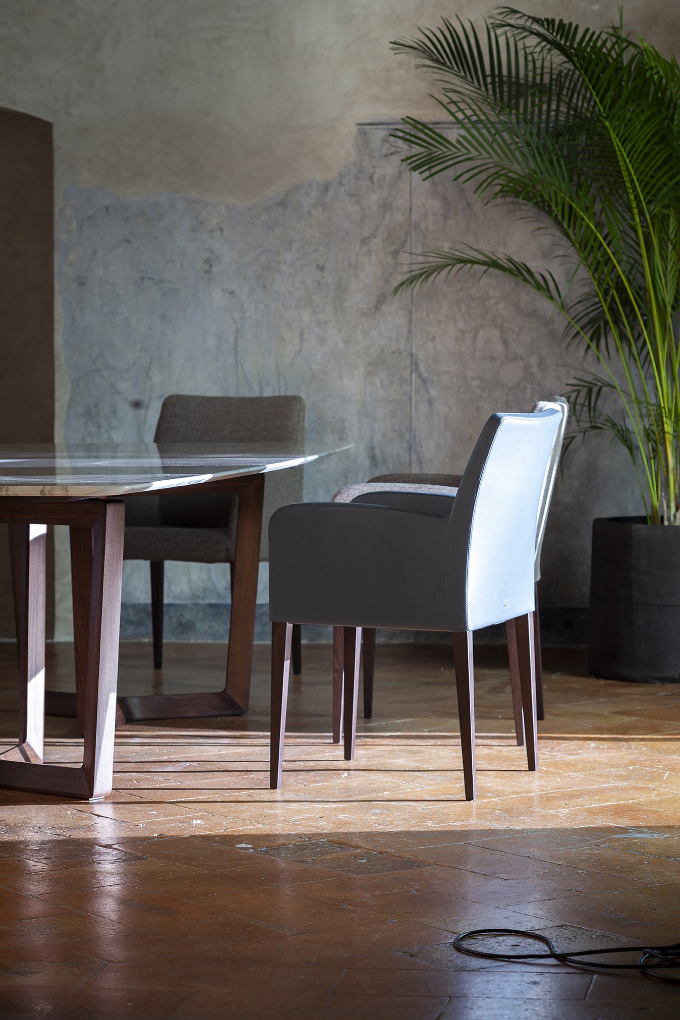 poltrona frau liz small armchair