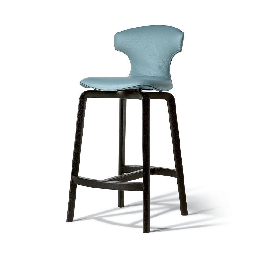 Montera Mas | Stool with wooden base