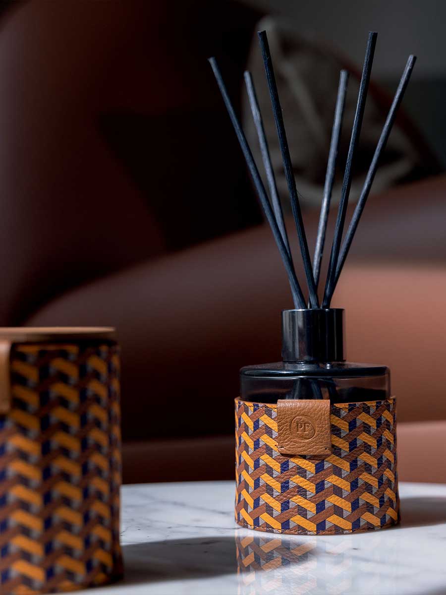 poltrona frau weavers home fragrance diffuser