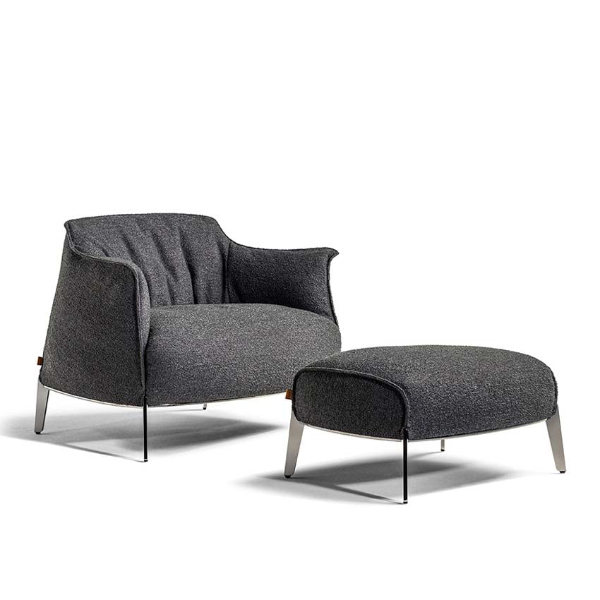 Archibald Gran Comfort Armchair