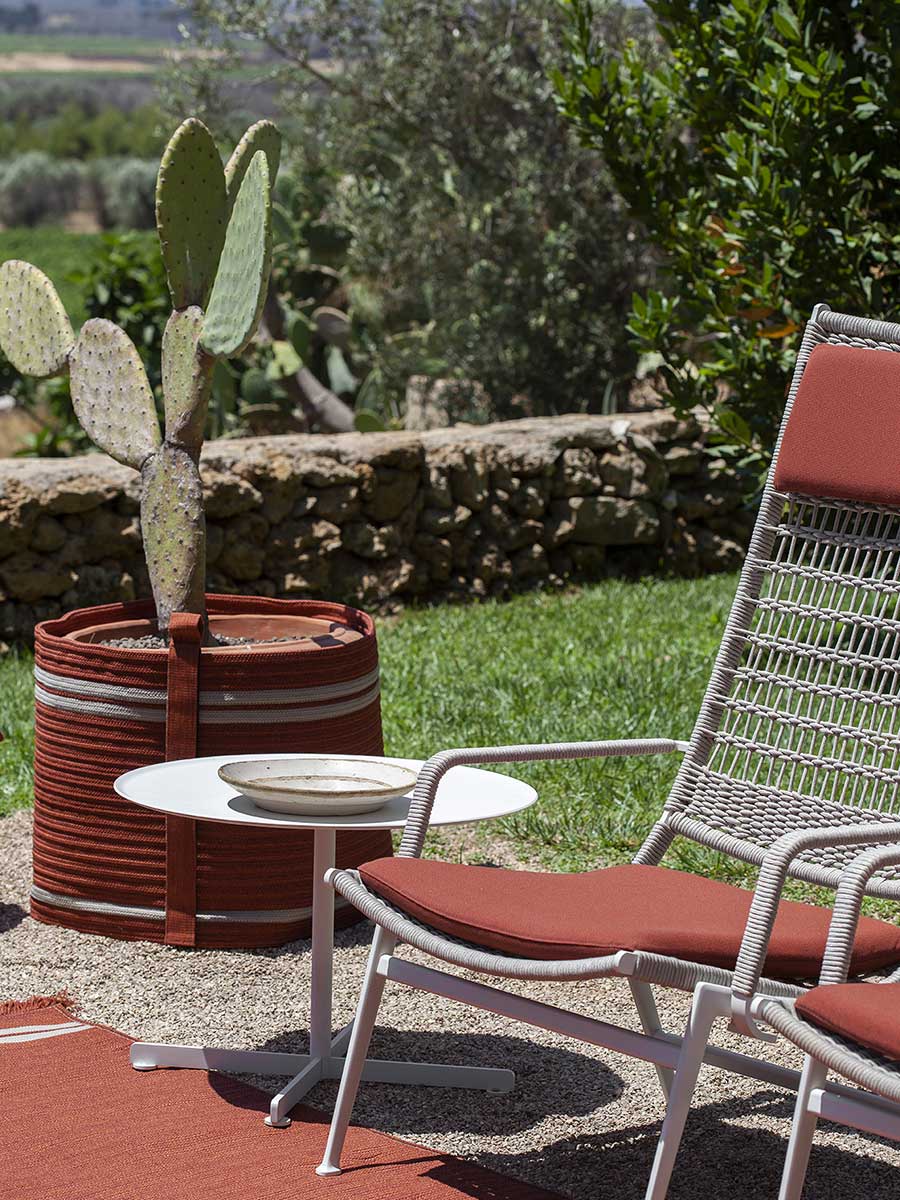 poltrona frau bob outdoor coffee table