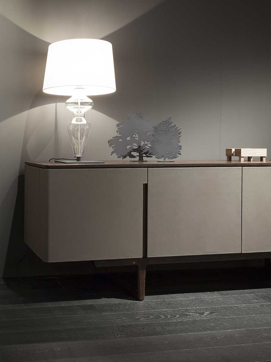 poltrona frau fidelio low cabinet