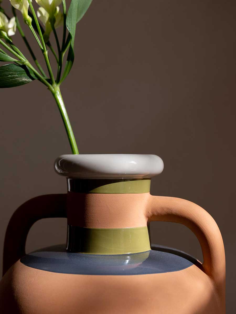 Ikiperu Vase