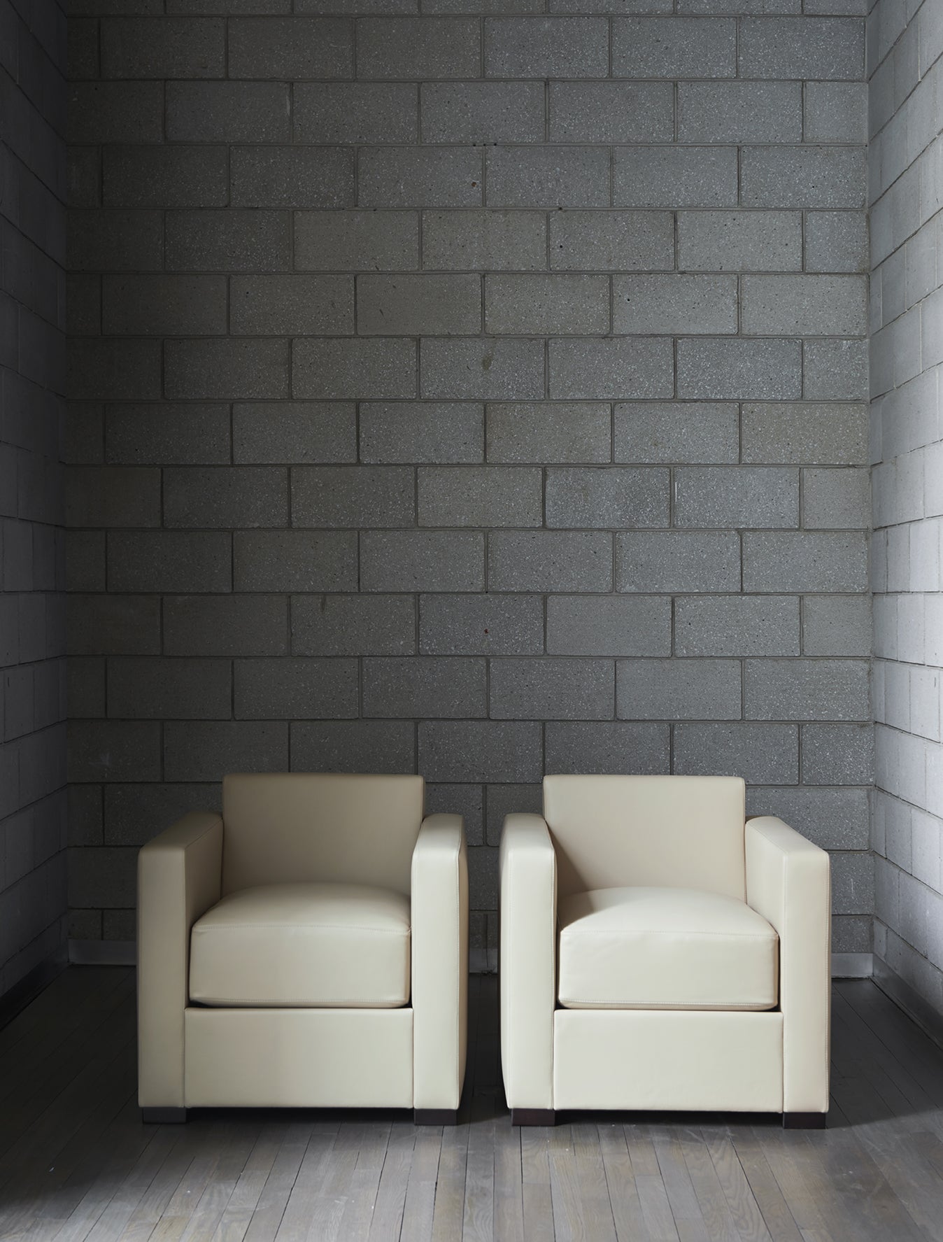 Linea A Armchair