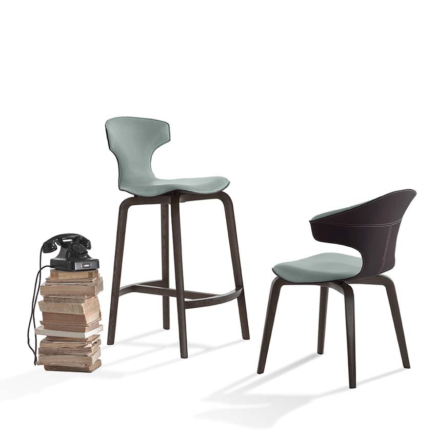 Montera Bar Stool