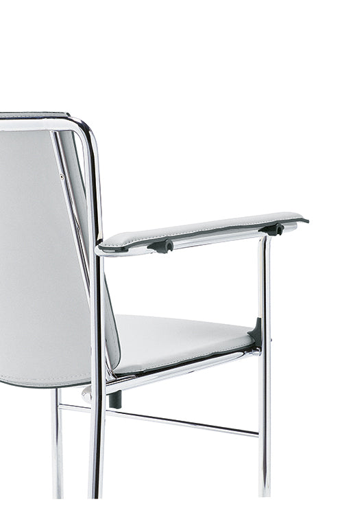 poltrona frau movie armchair