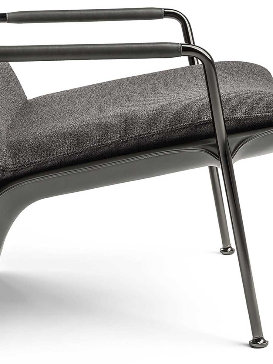 Arabesque High Armchair