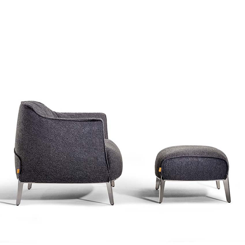 Archibald Gran Comfort Armchair