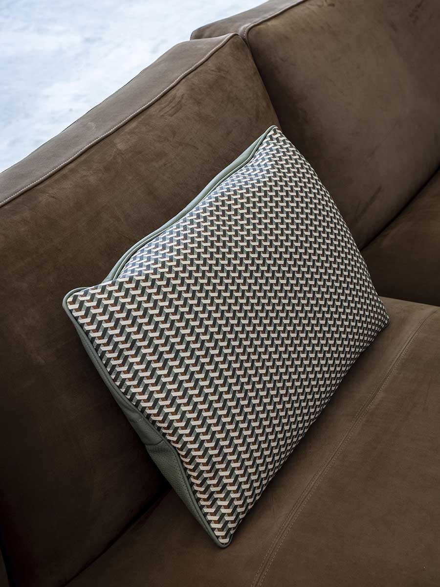 Gli Oggetti Motif Weavers Decorative Cushions