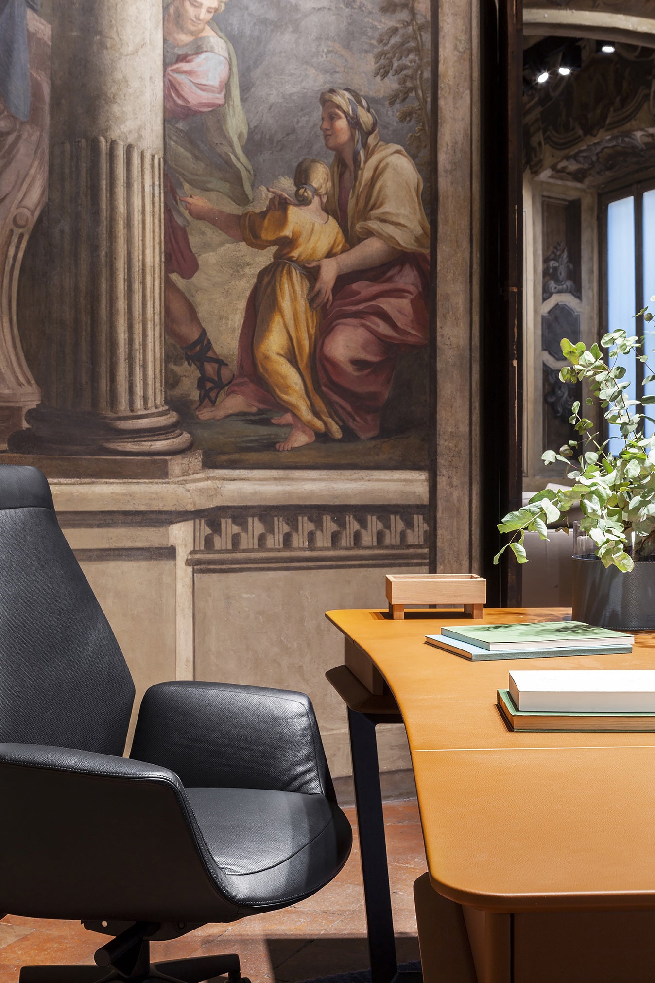 poltrona frau downtown office chair