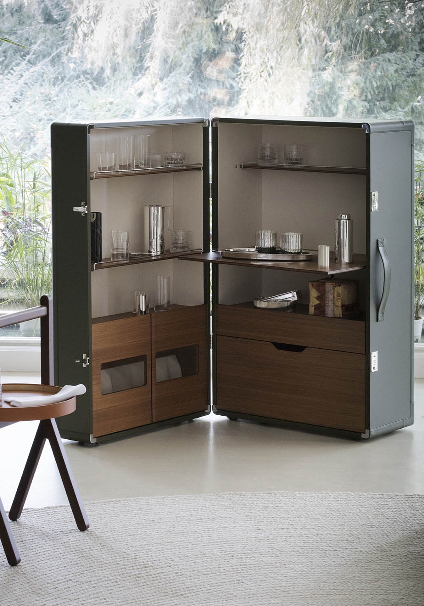 Isidoro Drinks Cabinet