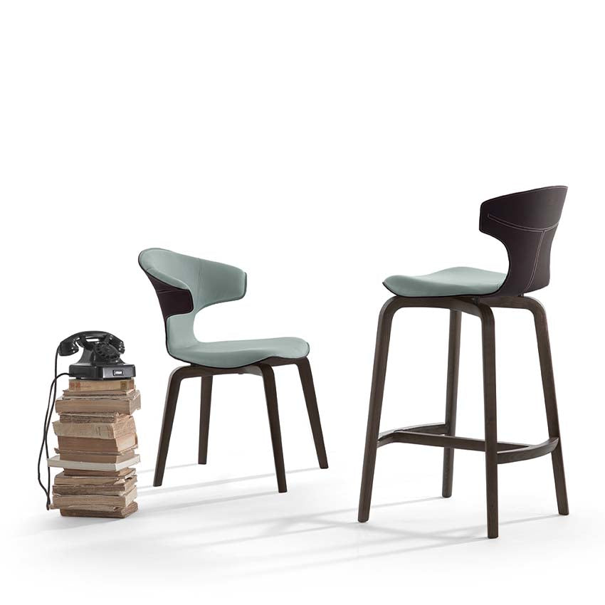 Montera Bar Stool