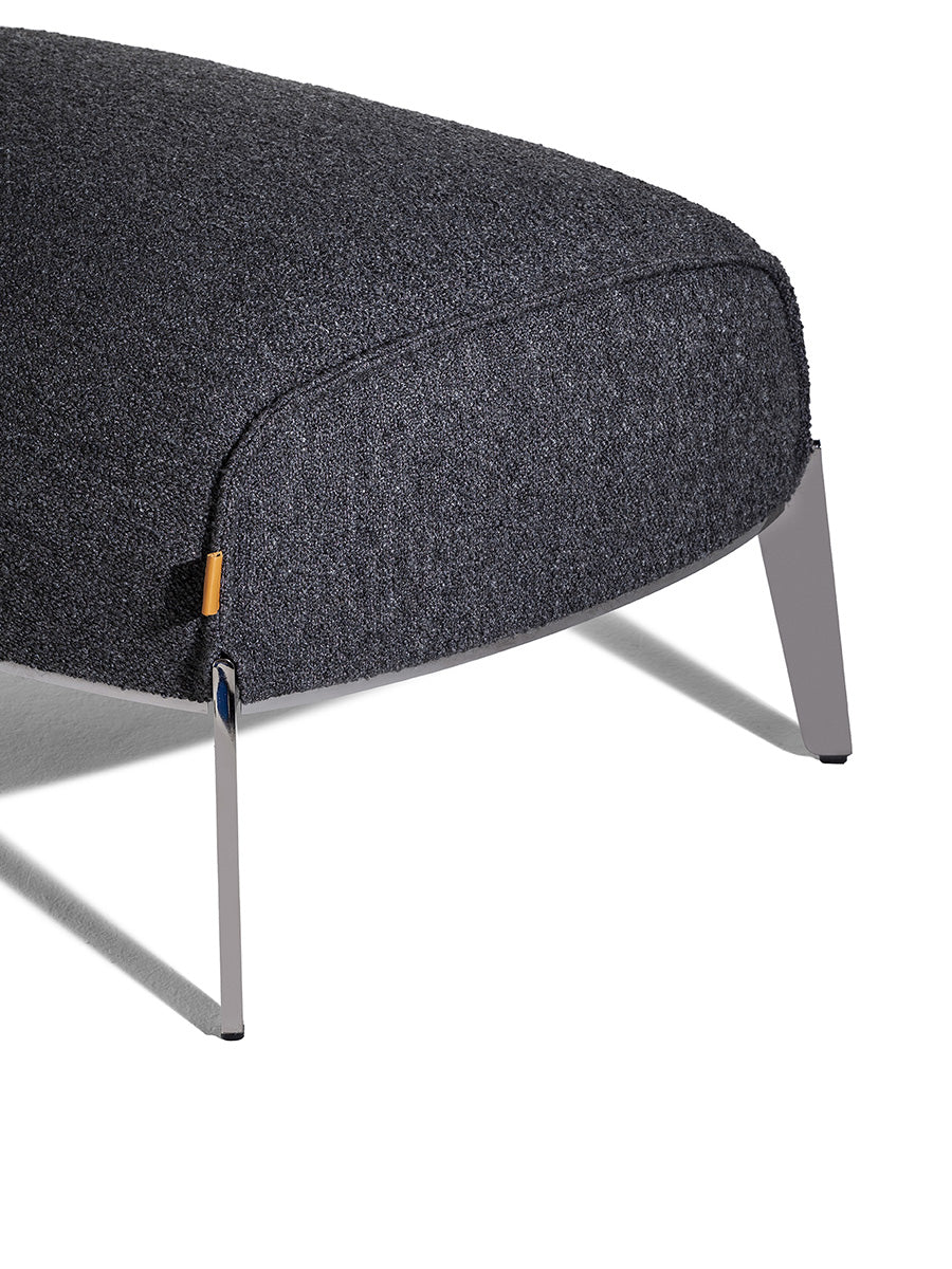 poltrona frau archibald gran comfort ottoman