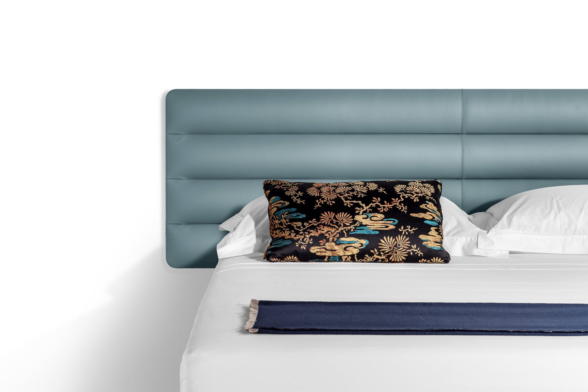 Ferdinandea Bed + Boiserie