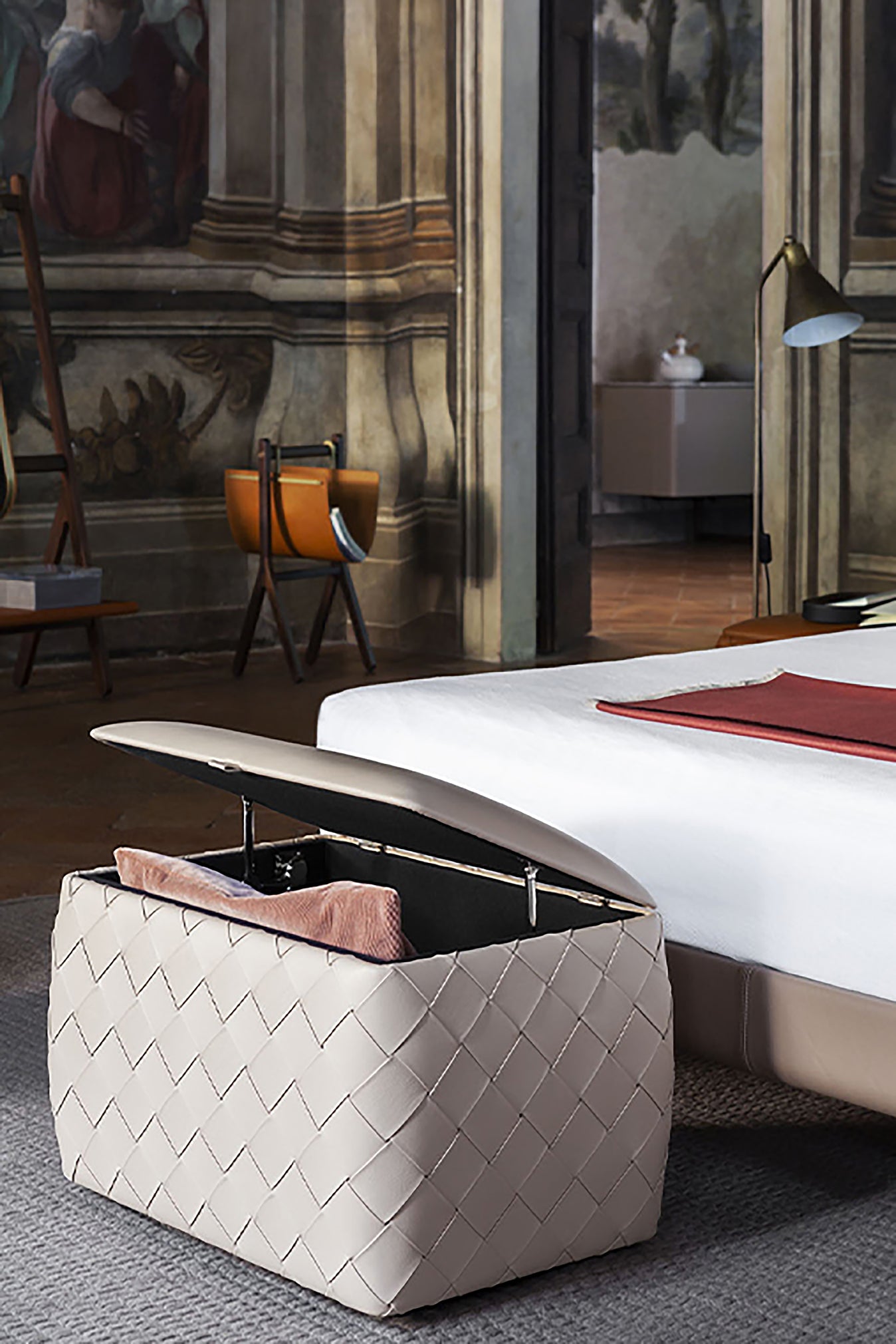 poltrona frau grant ottoman 65x45