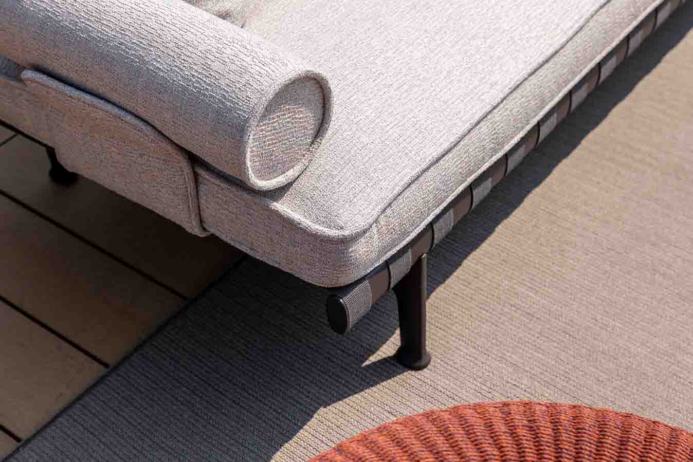 poltrona frau souvenir italie sofa