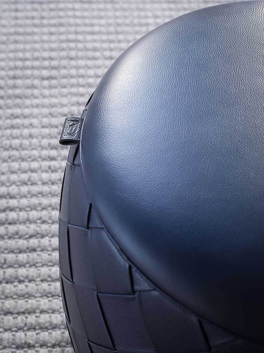 Grant Ottoman Ø46Cm