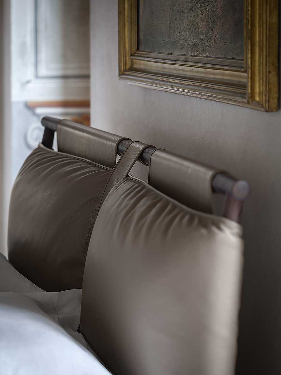 poltrona frau times bed