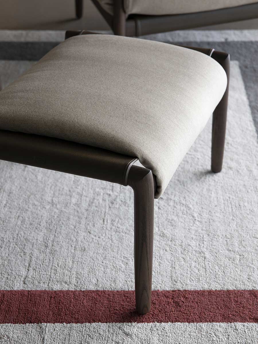 Times Lounge Ottoman