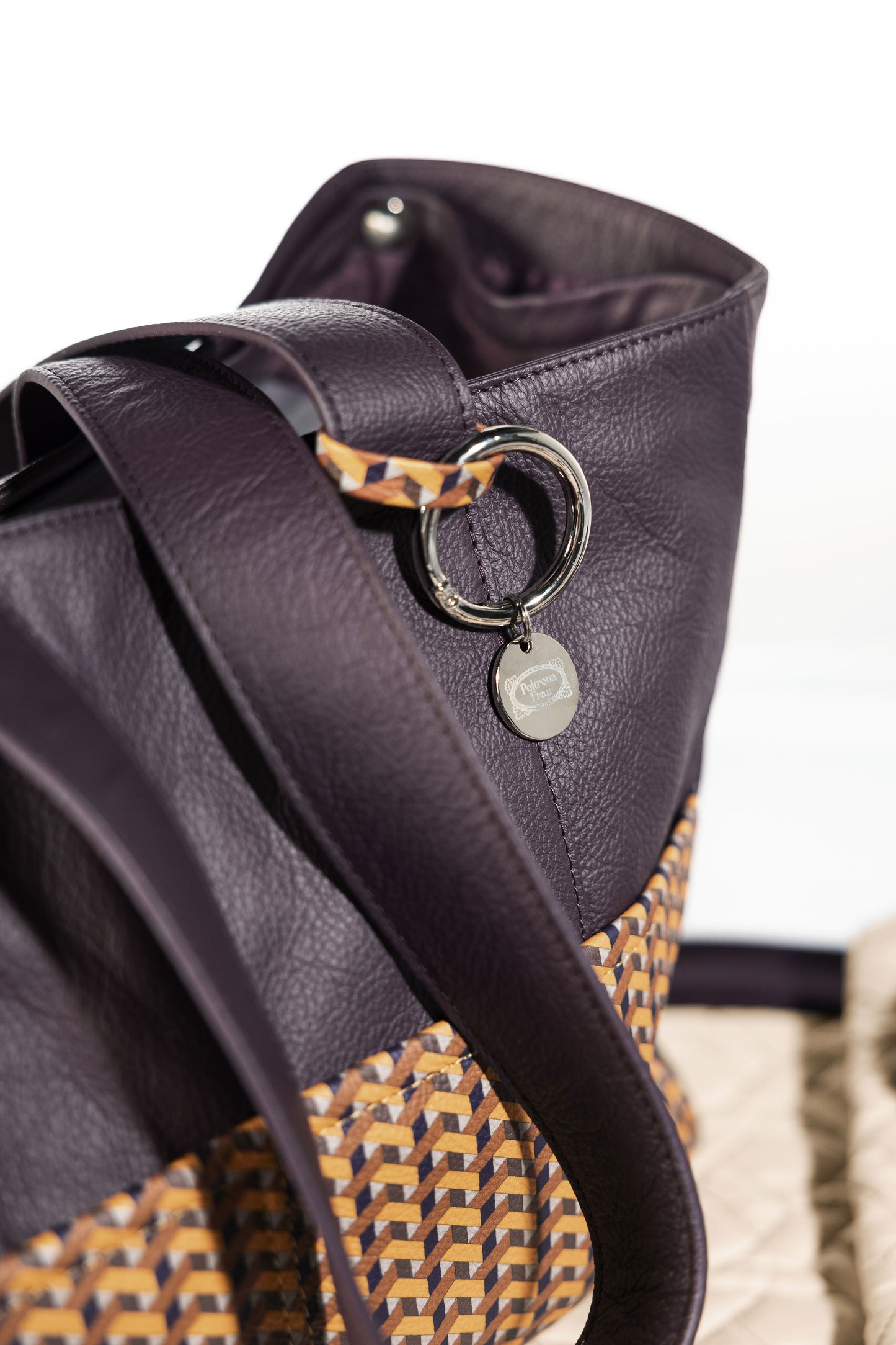 poltrona frau pet dog bag