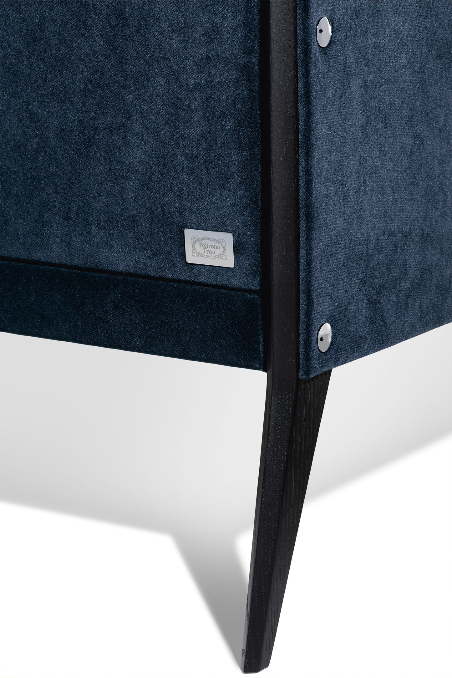 poltrona frau dezza 24 sofa