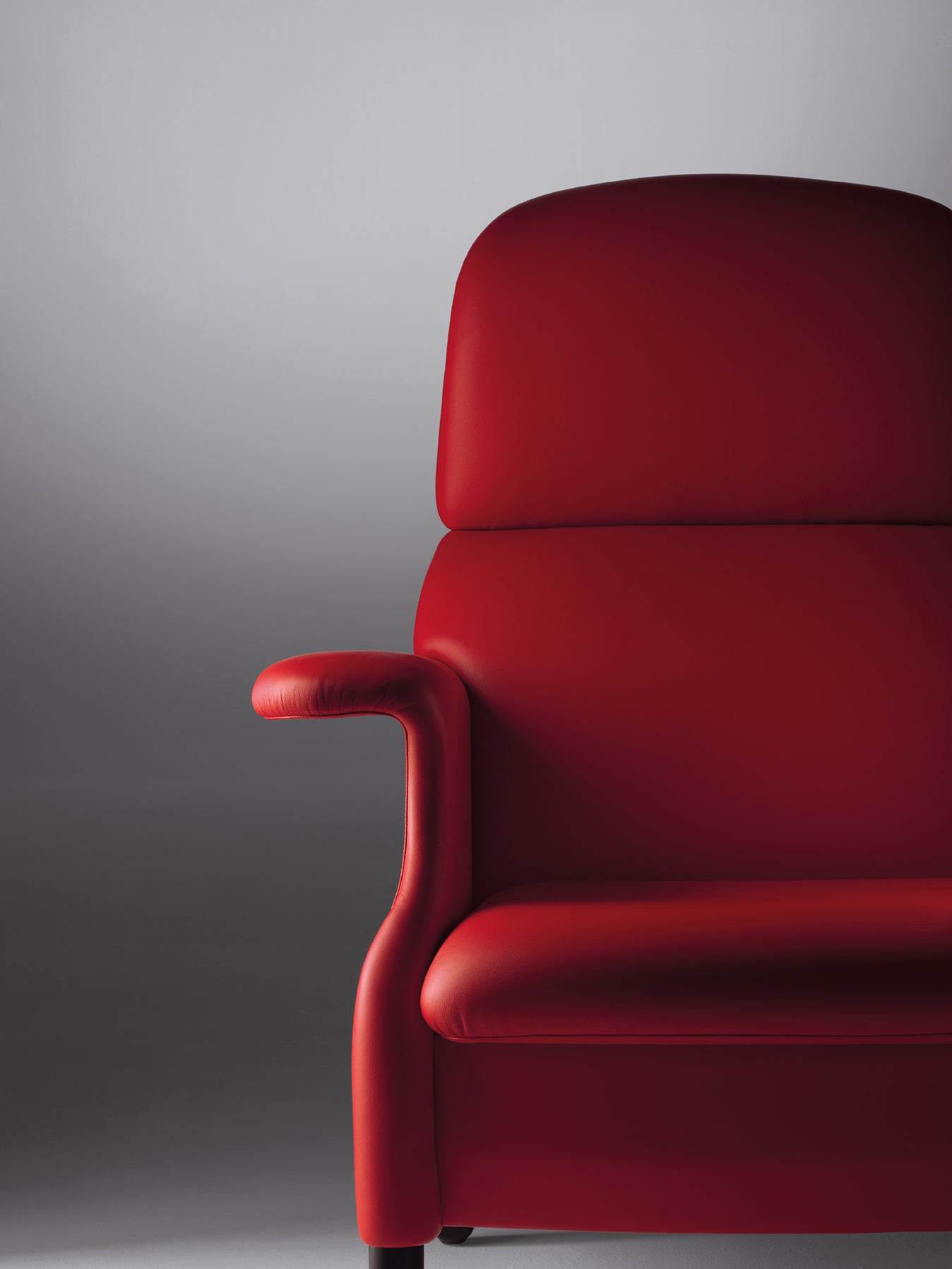 poltrona frau sanluca armchair