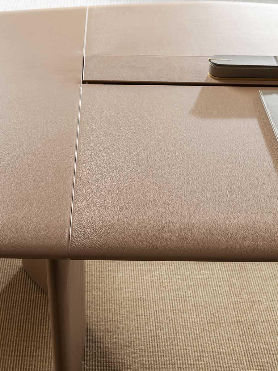 Trust Iconic Desk