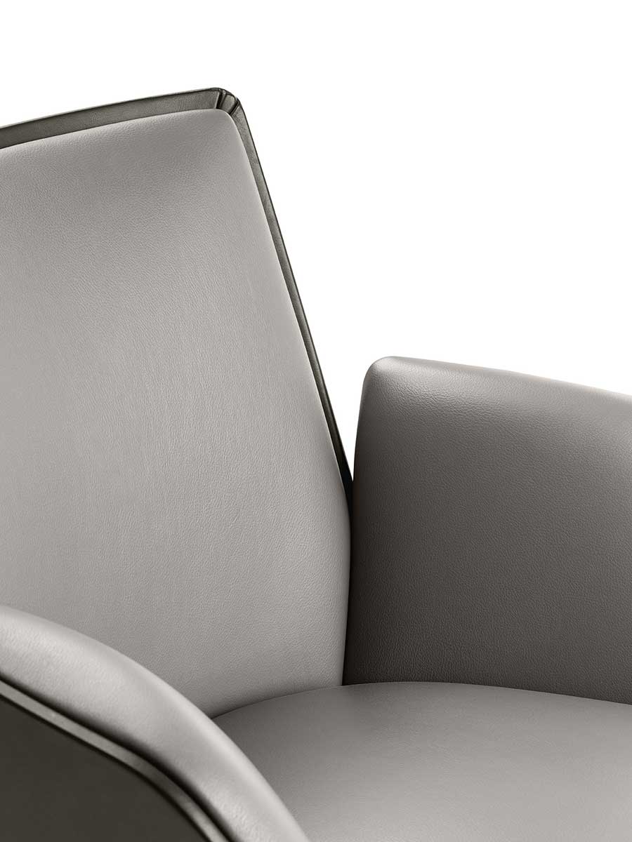 poltrona frau cercle visitor chair
