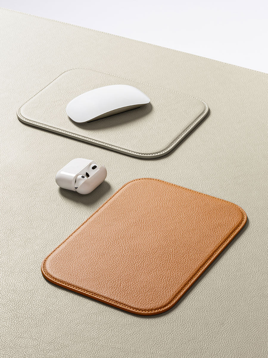 poltrona frau office desk accessories