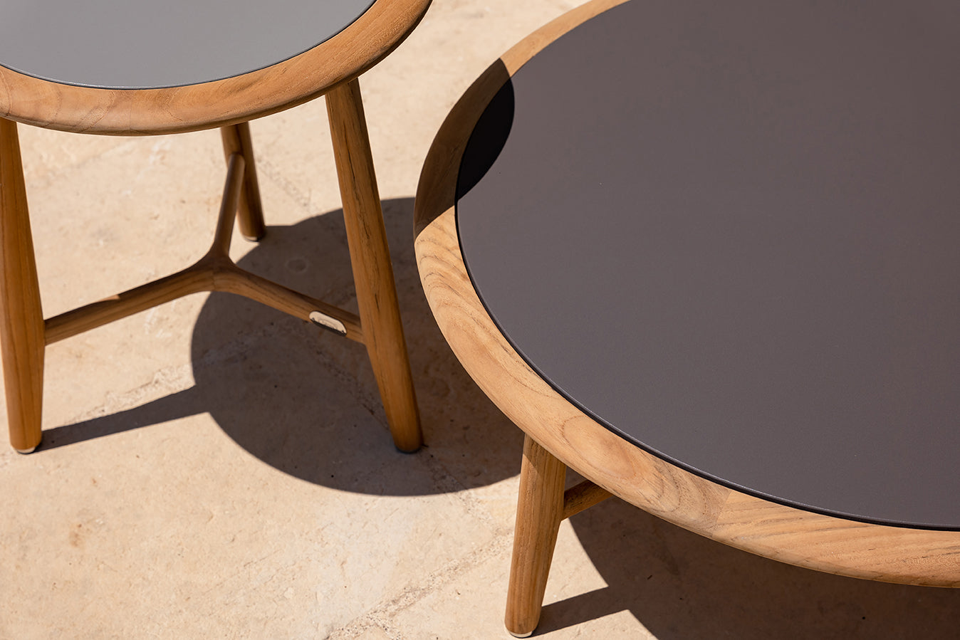 poltrona frau the secret garden small table