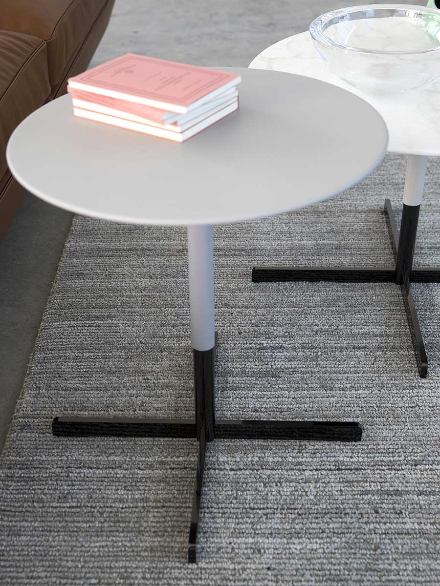 poltrona frau bob coffee table