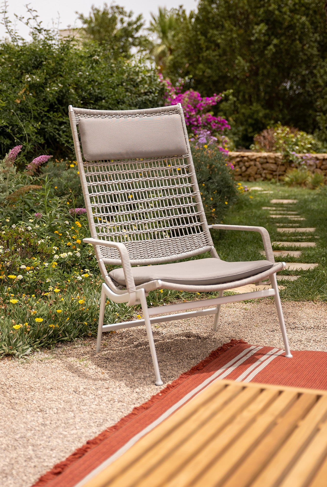 poltrona frau solaria high armchair